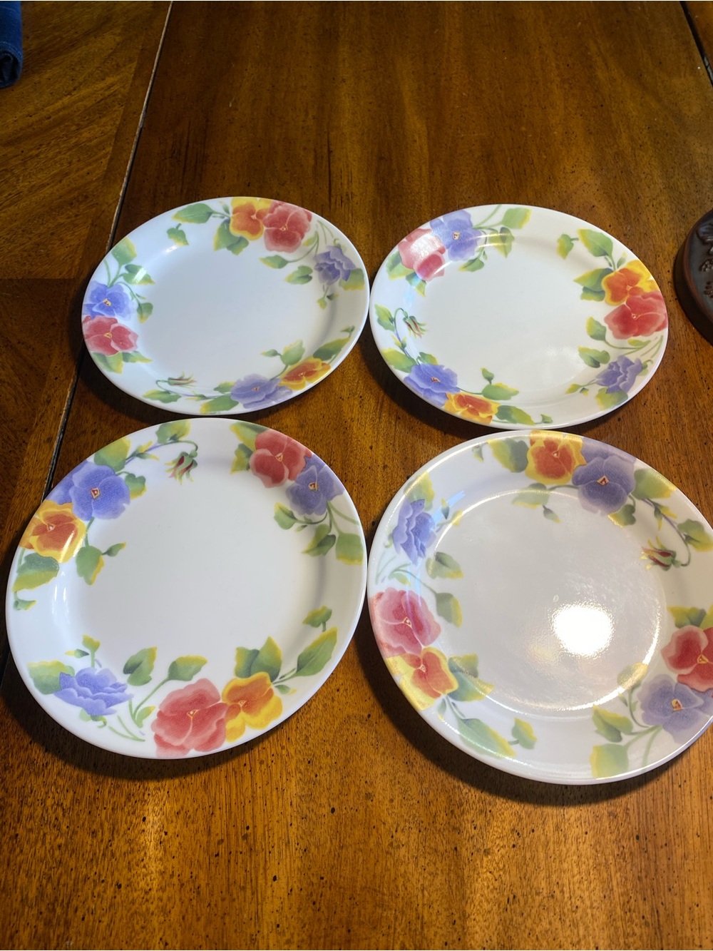 Corelle Summer Blush aka Pansies 7.25 Plates set of 4